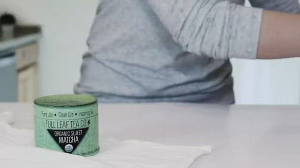Video showing how to make a hot matcha latte. 